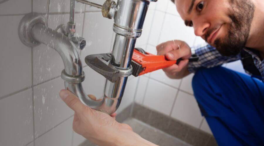 Expert burst pipe repair services in Rockdale, TX